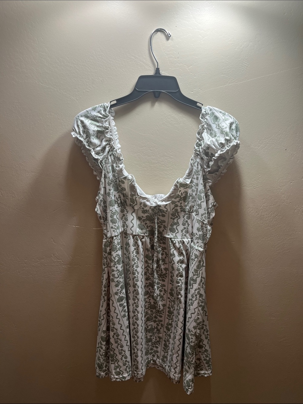Justify Green and White Floral Ruffle Sleeve Tunic